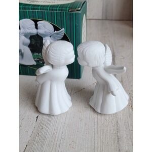 Vintage angel cherub kissing bisque porcelain Xmas figure home‎ decor